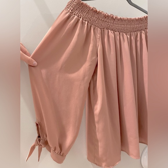 Peach chiffon off-shoulder top - Picture 2 of 2